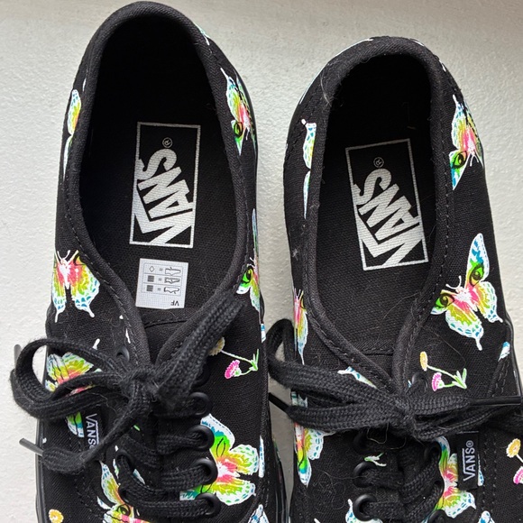 Vans NWOT! Women's Stackform Platform Black and Multicolor Butterflies Sneakers - Picture 7 of 7
